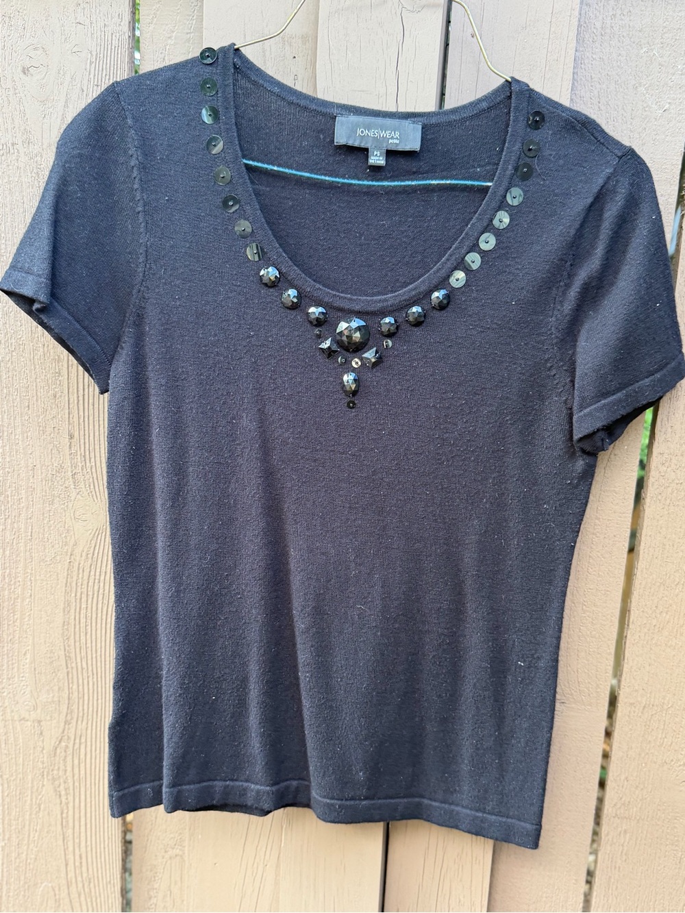 Jones Wear Black Short-Sleeve Scoop Neck Tee with Bead Embellishment petite smal